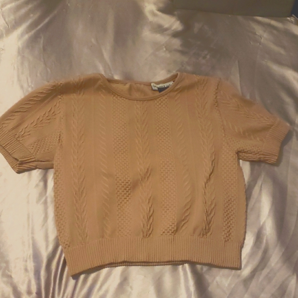 Brown tight fitted croptop with design